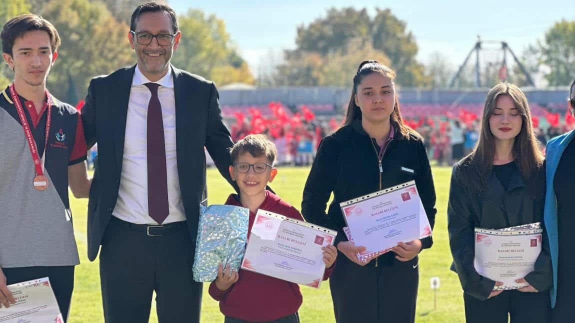 Cumhuriyet Haftası Etkinliklerinde Dereceye Giren Öğrencimiz